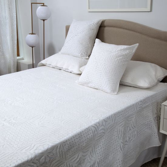 Ester Applique Bedspread - White